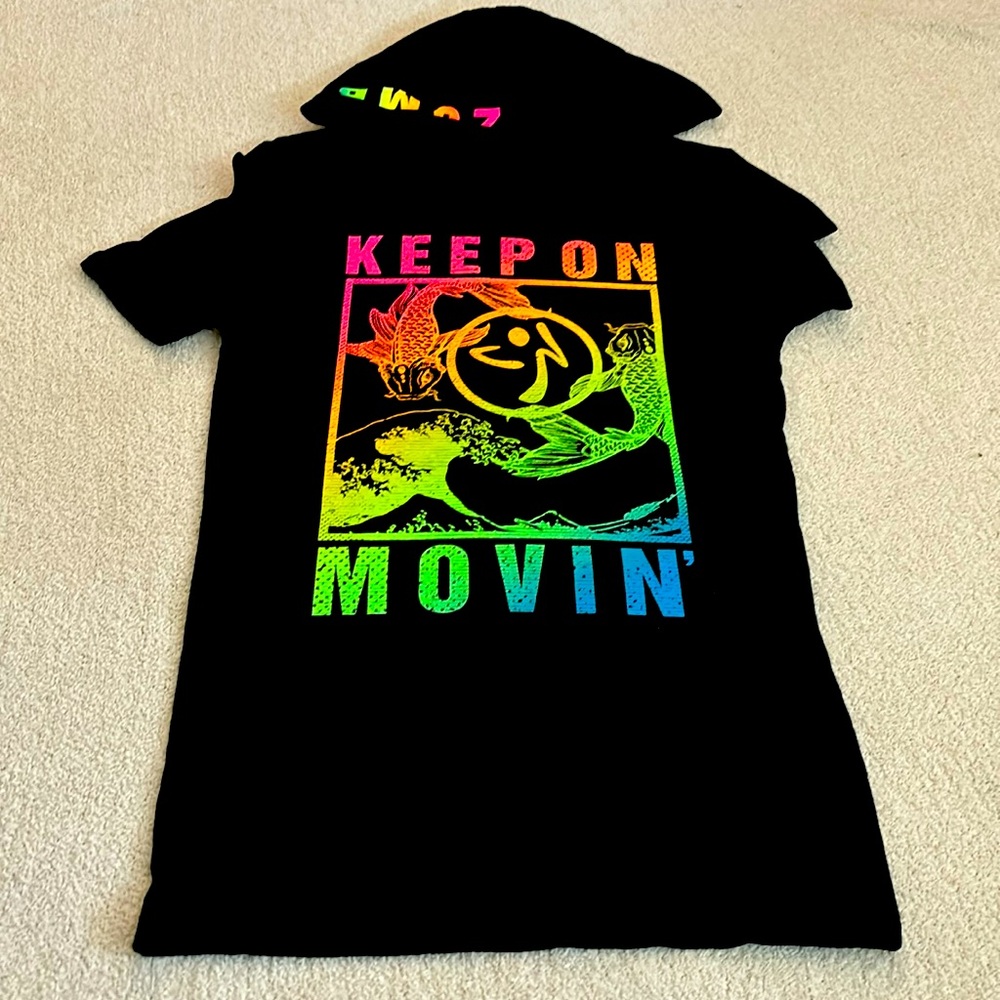Men’s Zumba XS Keep on Movin’ Black Tee